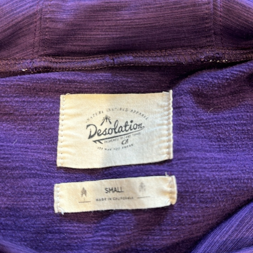 Desolation Athletic Pullover - image 6